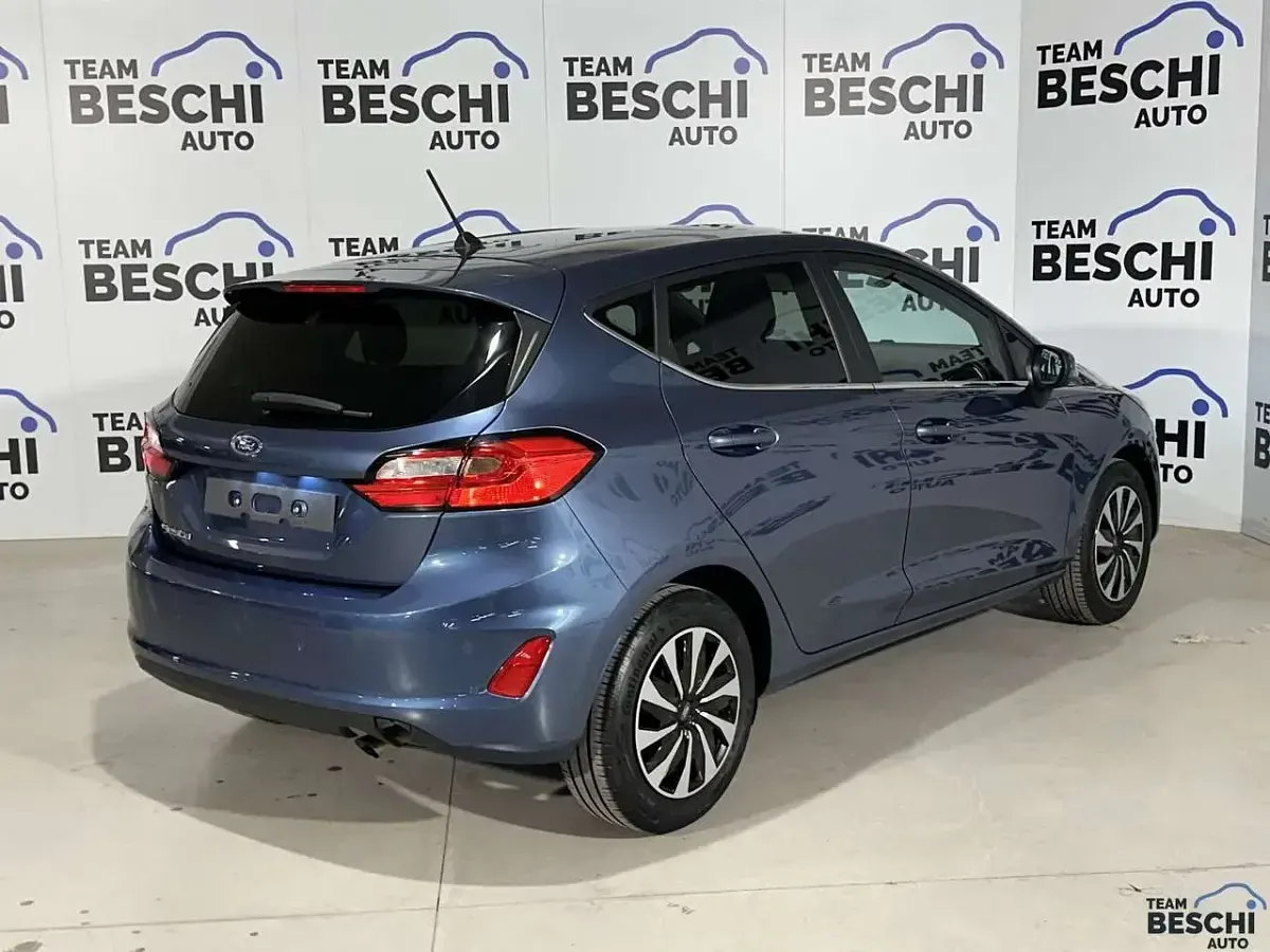 Usata Ford Fiesta Titanium 75 CV (55 kW) 2023 Blu/azzurro Utilitaria