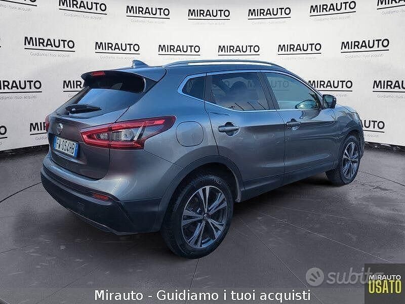 Usata Nissan Qashqai N-Connecta 116 CV (85 kW) 2019 Grigio scuro SUV
