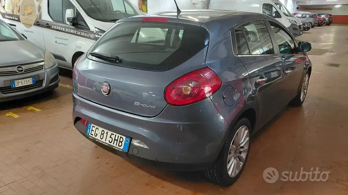 Usata Fiat Bravo Emotion 140 CV (102 kW) 2011 Blu Utilitaria