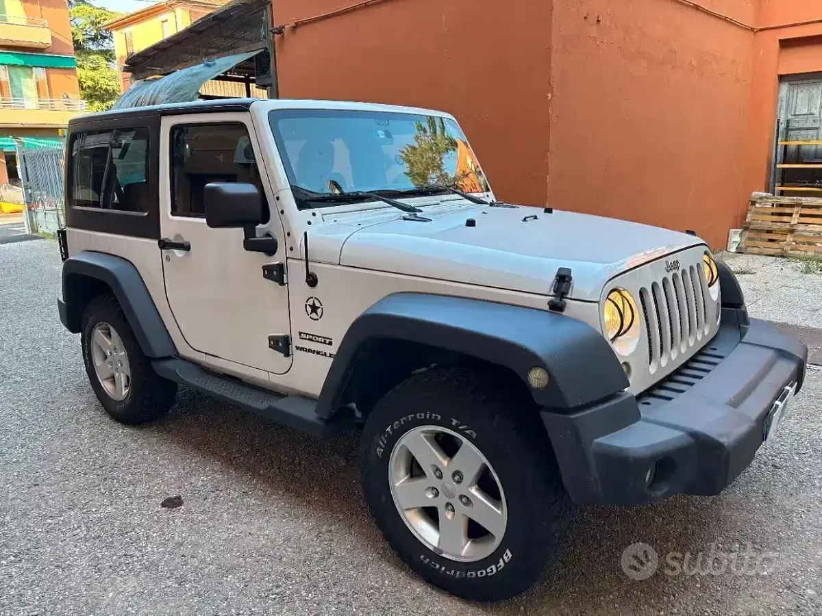 Usata Jeep Wrangler Sport 200 CV (147 kW) 2013 Bianco SUV