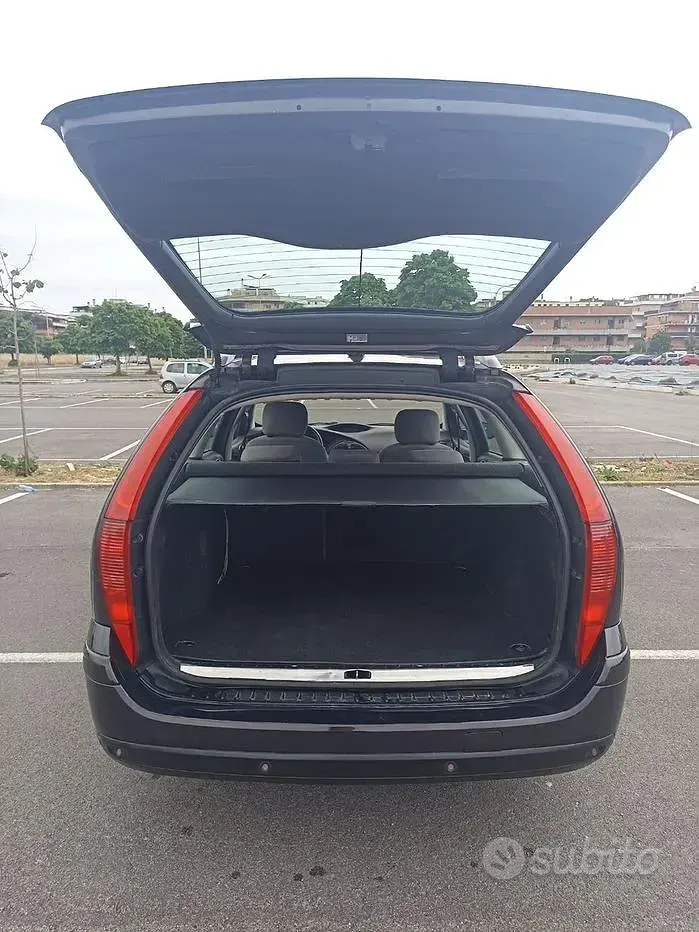 Usata Citroën C5 170 CV (125 kW) 2018 Nero Station wagon