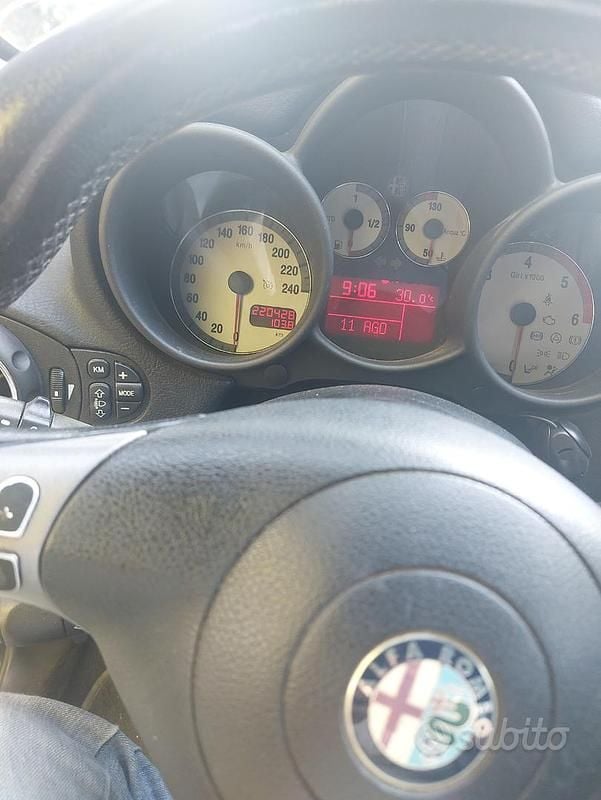 Occasion Alfa Romeo GT 150 PK (110 kW) 2006 Grijs Coupé