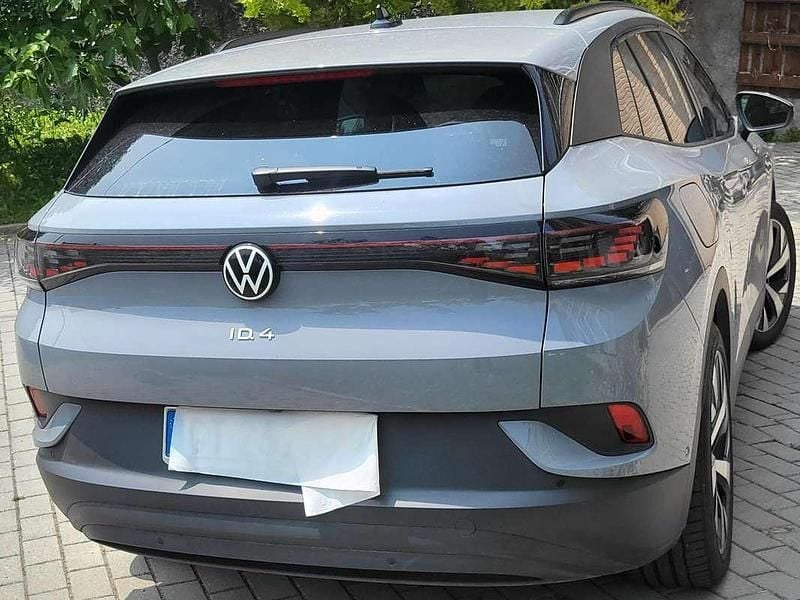 Usata VW ID.4 Pro 188 kW (256 CV) 2024 Grigio SUV