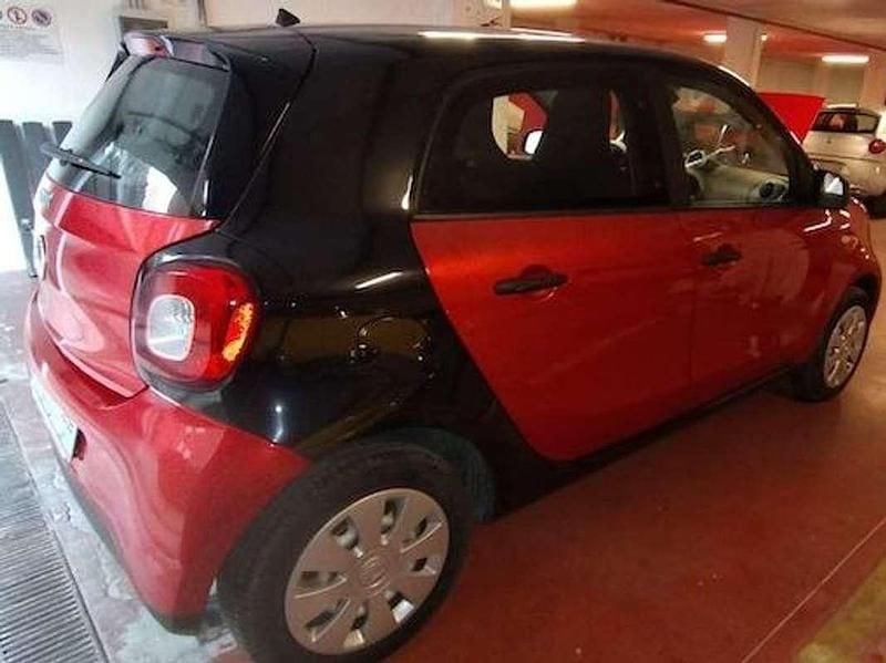 Usata Smart ForFour 71 CV (52 kW) 2016 Rosso Utilitaria
