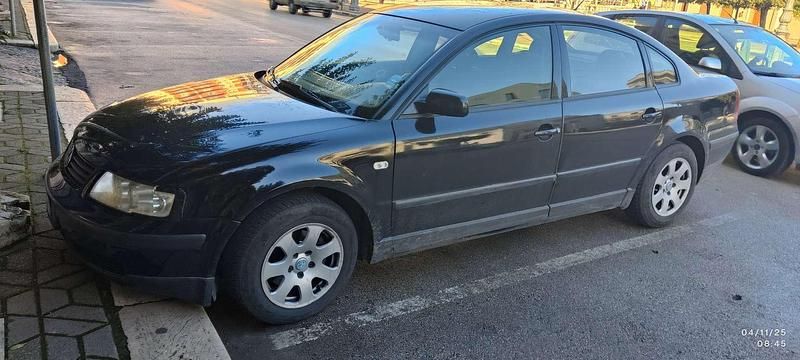 Usata VW Passat 116 CV (85 kW) 2002 Nero Berlina