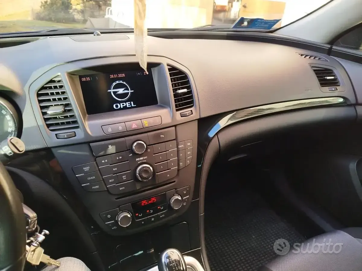 Usata Opel Insignia Cosmo 160 CV (117 kW) 2011 Nero Station wagon
