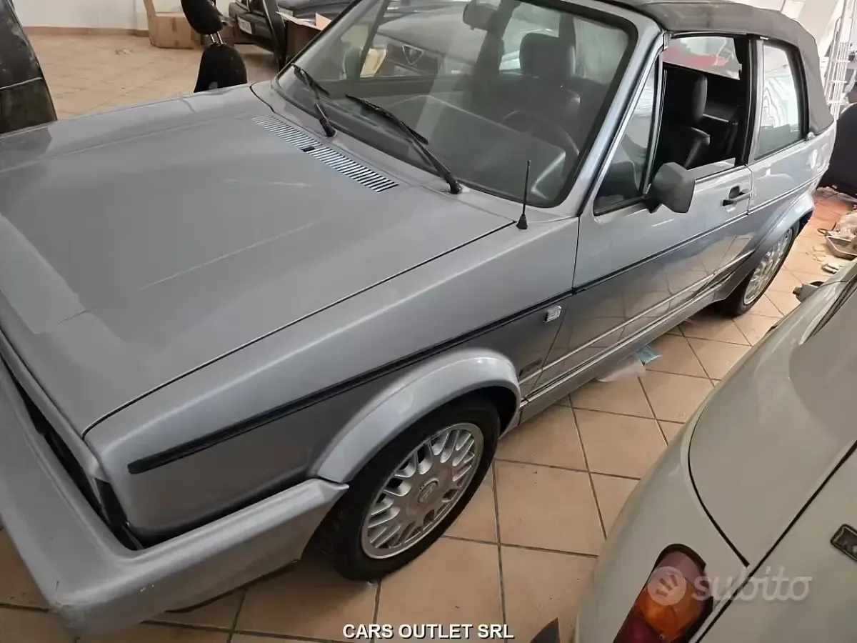 Begagnad VW Golf II Sport 73 HK (53 kW) 1990 Grå Halvkombi
