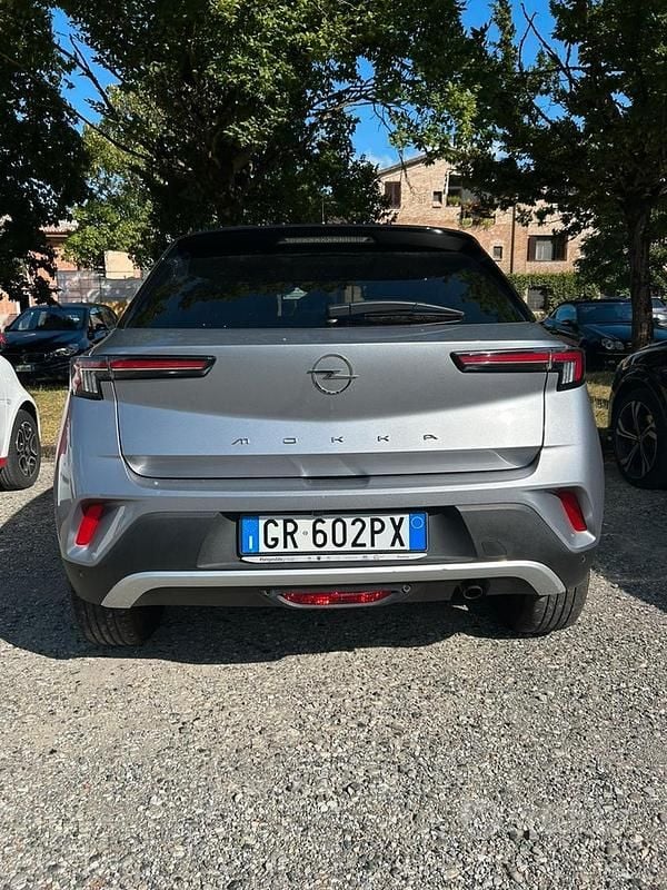 Usata Opel Mokka Elegance 101 CV (74 kW) 2024 Grigio SUV