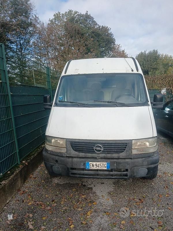 Usata Opel Movano 90 CV (66 kW) 2002 Bianco Furgone
