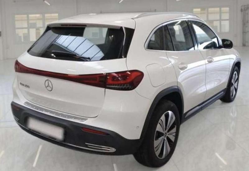 Usata Mercedes EQA250 110 kW (150 CV) 2022 Bianco SUV