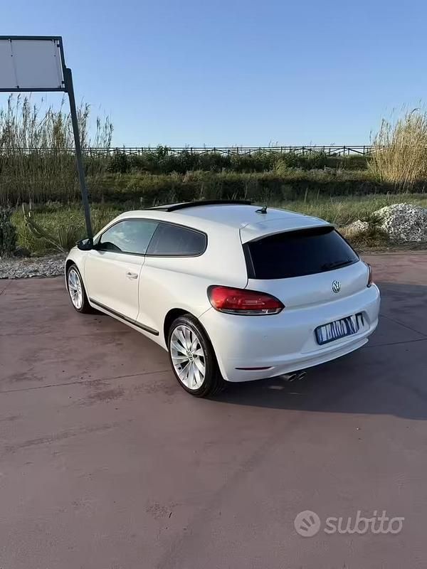 Usata VW Scirocco 140 CV (102 kW) 2013 Bianco Coupé