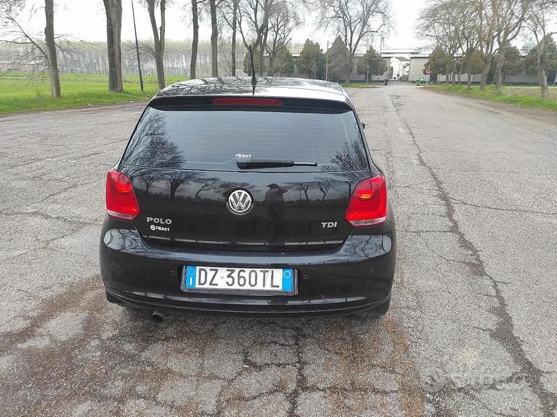 Usata VW Polo Highline 90 CV (66 kW) 2010 Nero Utilitaria
