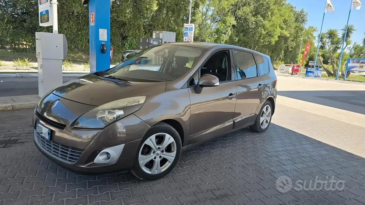 Usata Renault Scenic E-Tech Dynamique 110 CV (80 kW) 2011 Nero Berlina