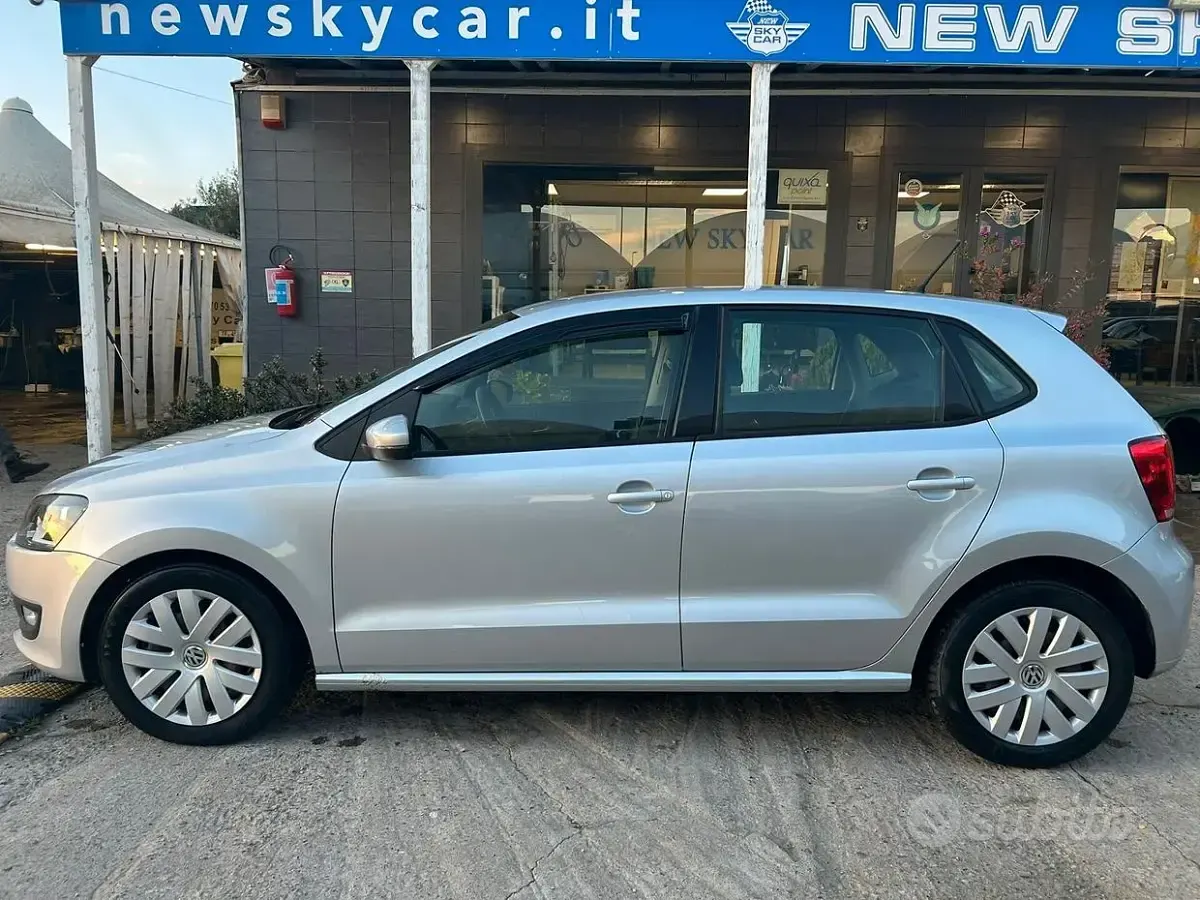 Usata VW Polo Comfortline 75 CV (55 kW) 2011 Grigio Utilitaria