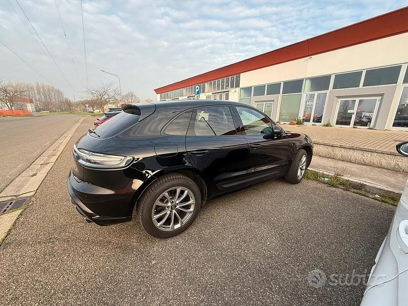 Usata Porsche Macan 265 CV (194 kW) 2024 Nero SUV