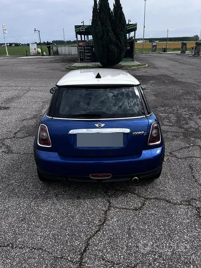 Usata Mini Cooper D 109 CV (80 kW) 2007 Blu Utilitaria
