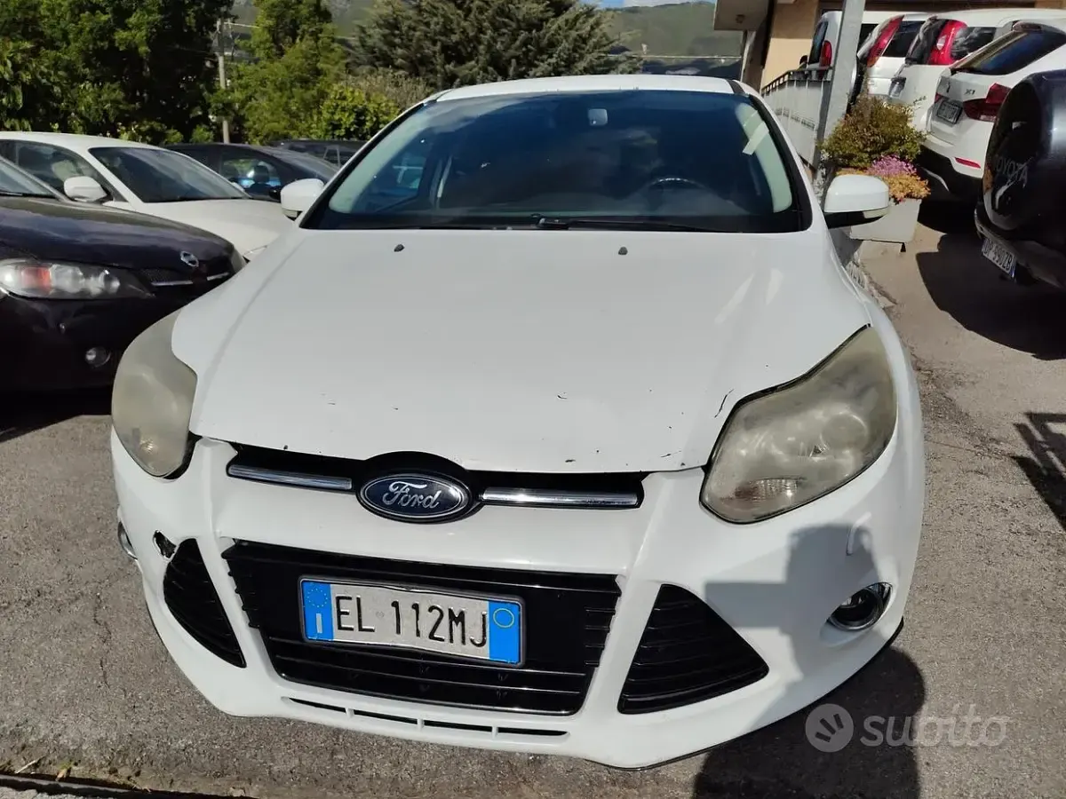 Brugt Ford Focus Titanium 116 HK (85 kW) 2012 Hvid Sedan