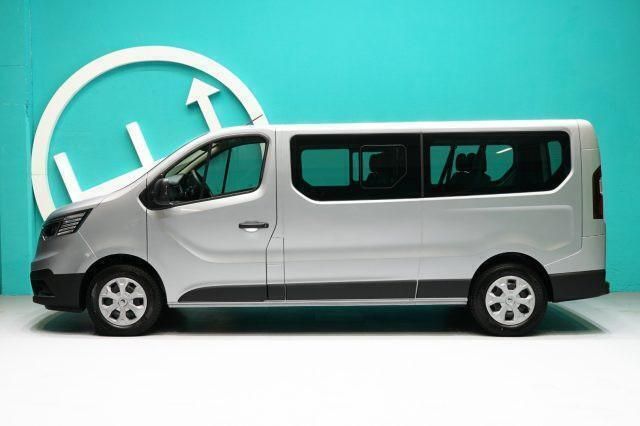 Usata Renault Trafic 150 CV (110 kW) 2024 Argento Monovolume