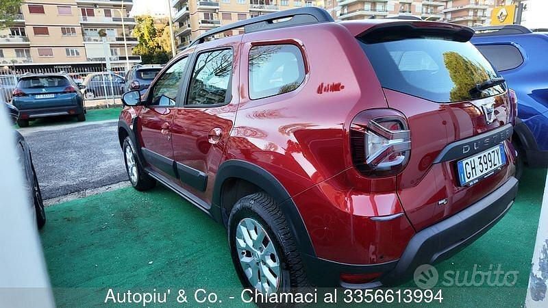 Usata Dacia Duster Prestige 101 CV (74 kW) 2023 Rosso SUV