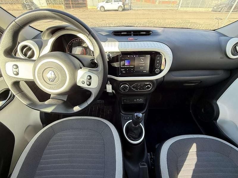 Usata Renault Twingo 64 CV (47 kW) 2024 Utilitaria
