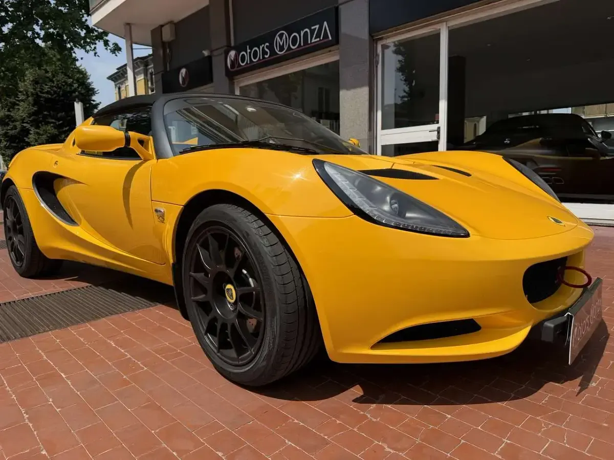 Usata Lotus Elise 220 CV (161 kW) 2013 Giallo Cabrio
