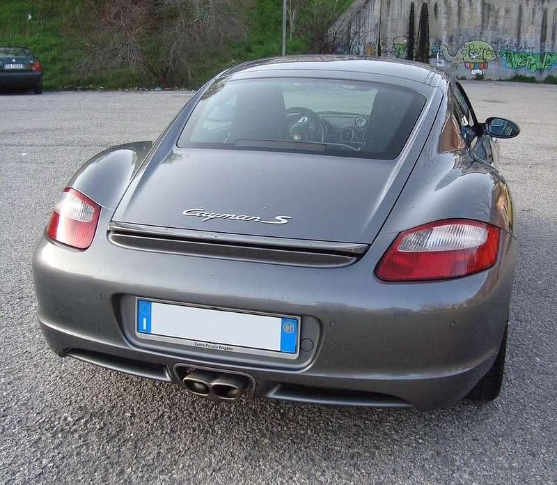 Usata Porsche Cayman 295 CV (216 kW) 2007 Grigio Coupé