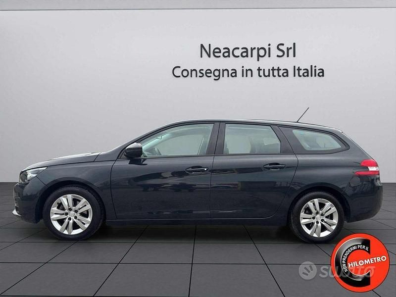 Usata Peugeot 308 131 CV (96 kW) 2019 Grigio scuro metallizzato Station wagon