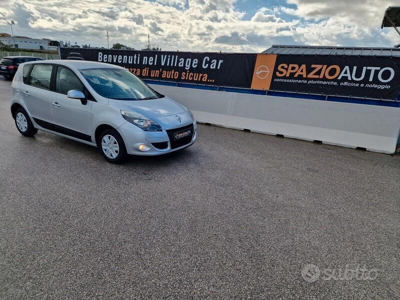 Usato 2009 Renault Scénic III 1.5 Diesel 110 CV (6.900 €)