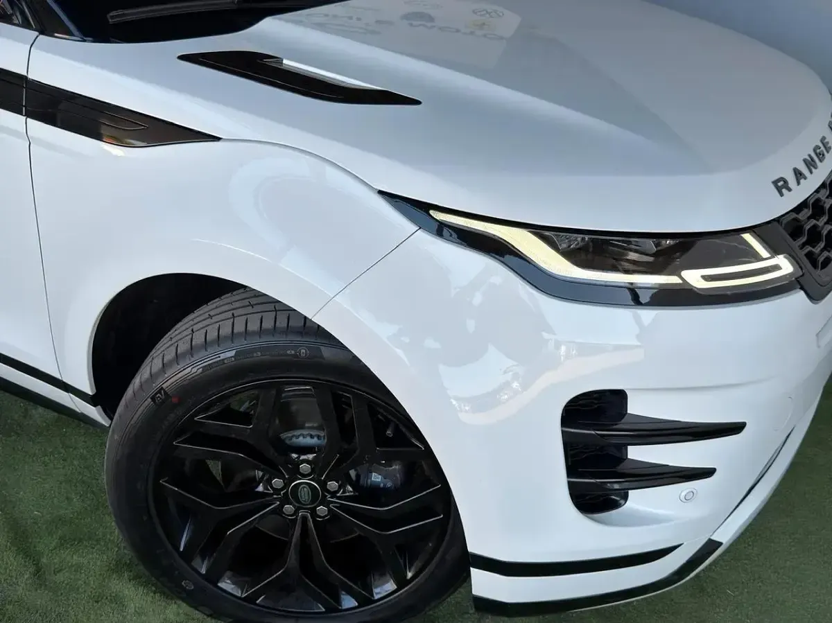 Usata Land Rover Range Rover evoque HSE Dynamic 163 CV (119 kW) 2023 Bianco SUV