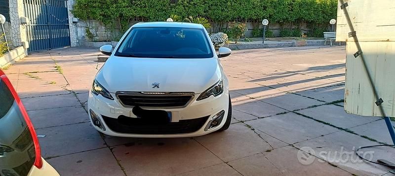 Usata Peugeot 308 Allure 120 CV (88 kW) 2017 Berlina