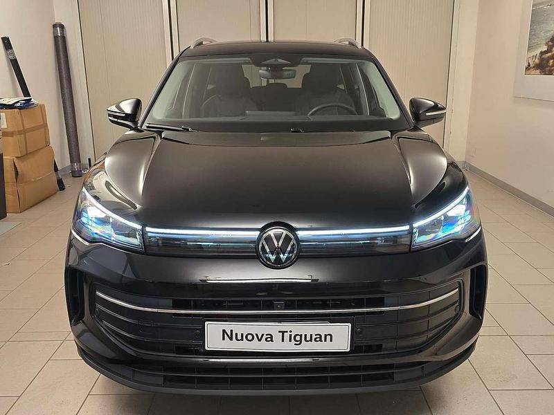 Usata VW Tiguan Edition 150 CV (110 kW) 2025 Grenadill black SUV