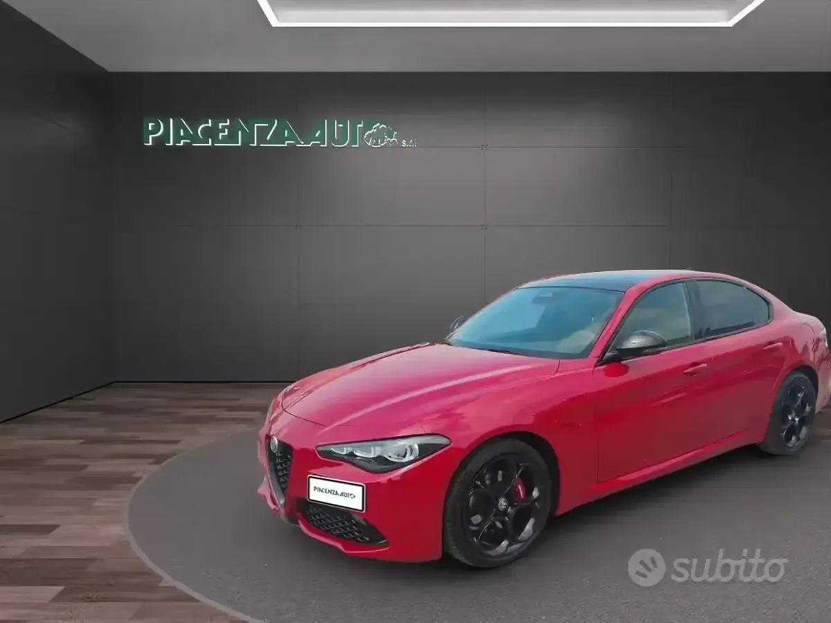 Usata Alfa Romeo Giulia Veloce 211 CV (155 kW) 2024 Rosso Berlina