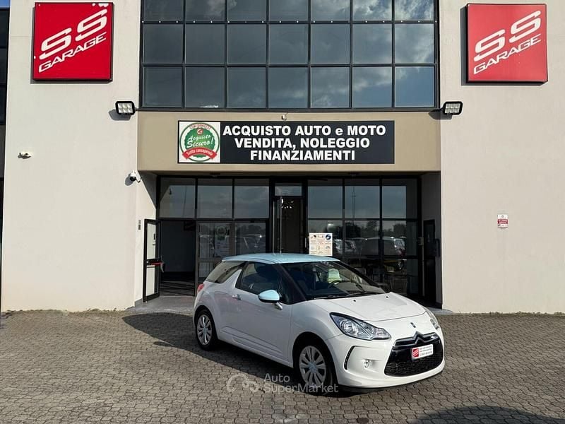 Bianco Usata 2010 DS Automobiles DS3 Chic Coupé | 5300 € (Buon prezzo) - Immagine 1/4