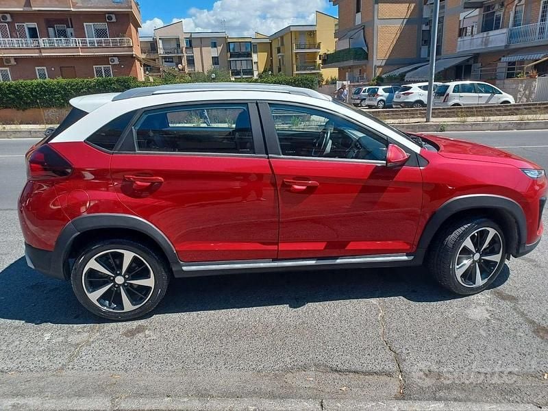 Usata DR DR 3.0 117 CV (86 kW) 2023 Rosso SUV