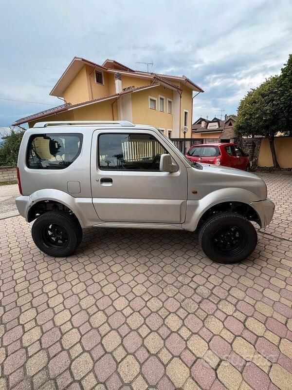 Usata Suzuki Jimny 80 CV (58 kW) 2002 SUV