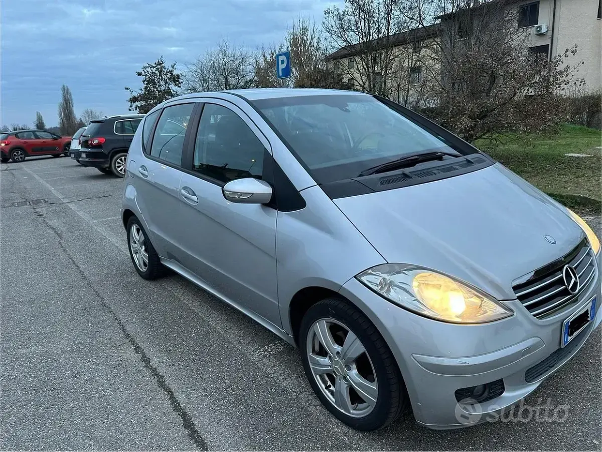 Usata Mercedes A150 95 CV (69 kW) 2006 Grigio Utilitaria