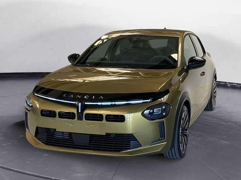 Nuova Lancia Ypsilon 99 CV (72 kW) 2026 Vernice oro Utilitaria