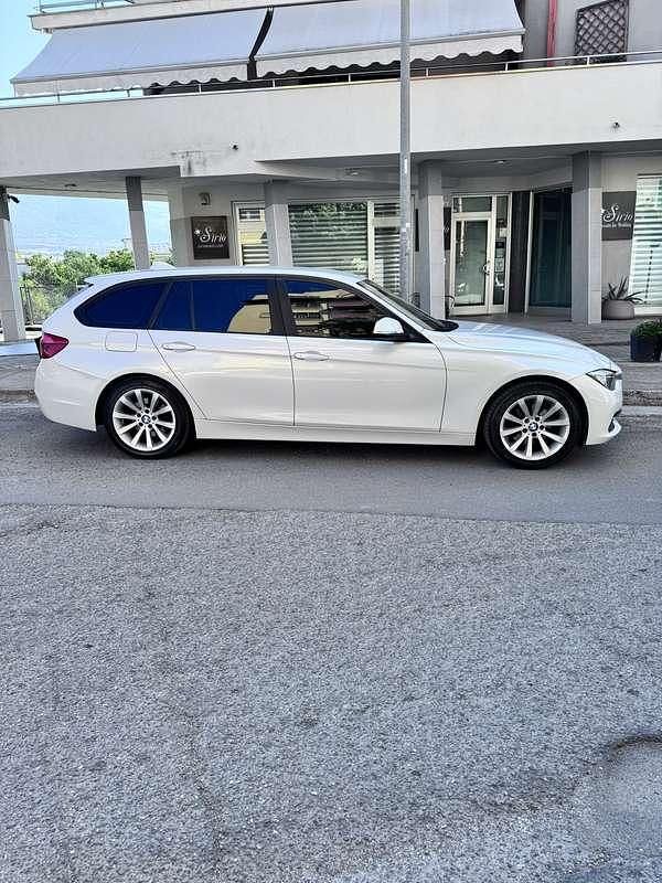 Usata BMW 318 Sport Line 150 CV (110 kW) 2015 Station wagon