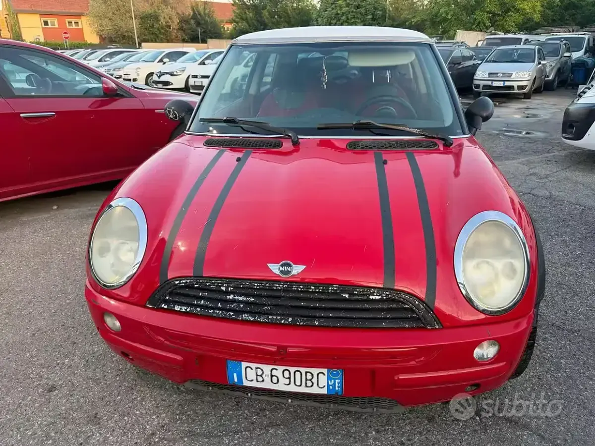 Usata Mini Cooper 116 CV (85 kW) 2002 Utilitaria