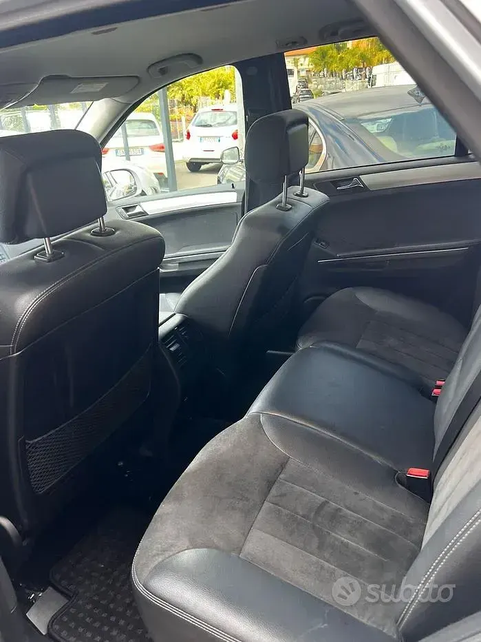 Begagnad Mercedes ML320 306 HK (225 kW) 2007 Grå SUV