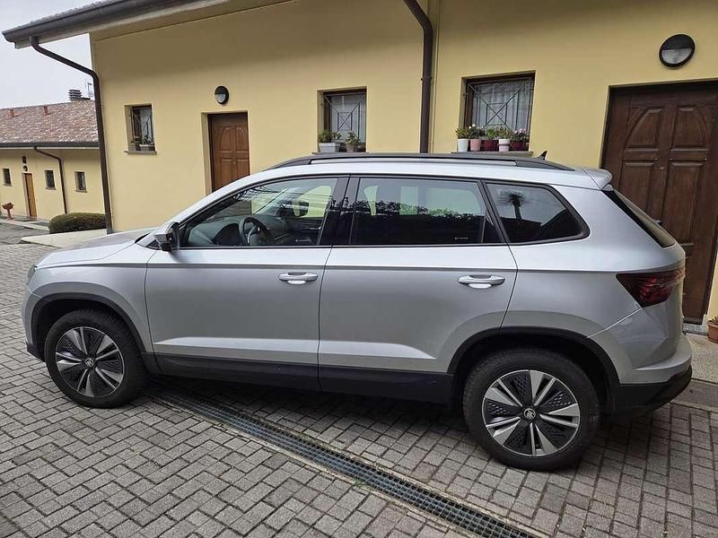 Usata Skoda Karoq Executive 116 CV (85 kW) 2023 Argento SUV