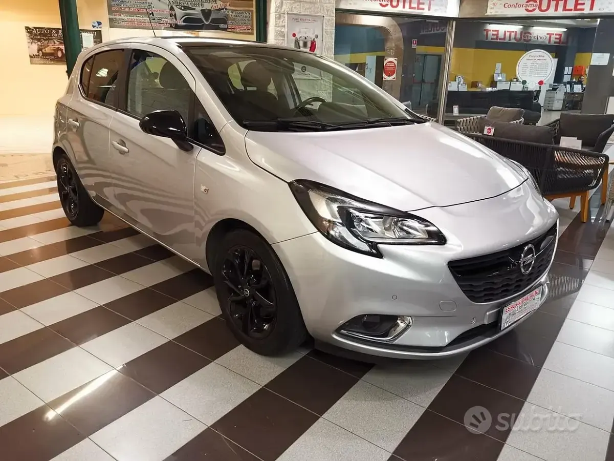 Usata Opel Corsa 75 CV (55 kW) 2018 Grigio Utilitaria