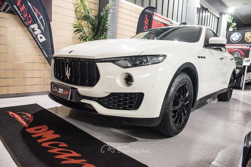 Usata Maserati Levante 250 CV (183 kW) 2018 Bianco SUV