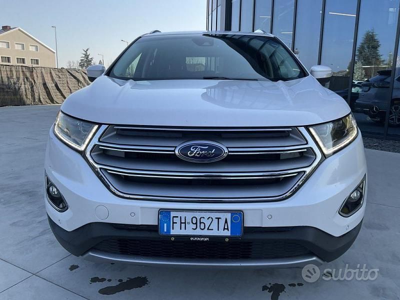 Usata Ford Edge Titanium 210 CV (154 kW) 2017 Grigio SUV