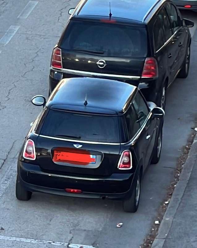 Usata Mini Cooper 75 CV (55 kW) 2010 Nero Utilitaria