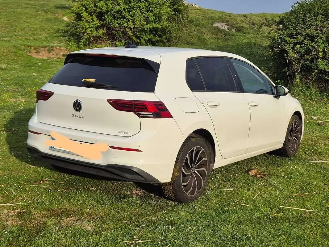 Usata VW Golf VIII Life 110 CV (80 kW) 2020 Bianco Berlina