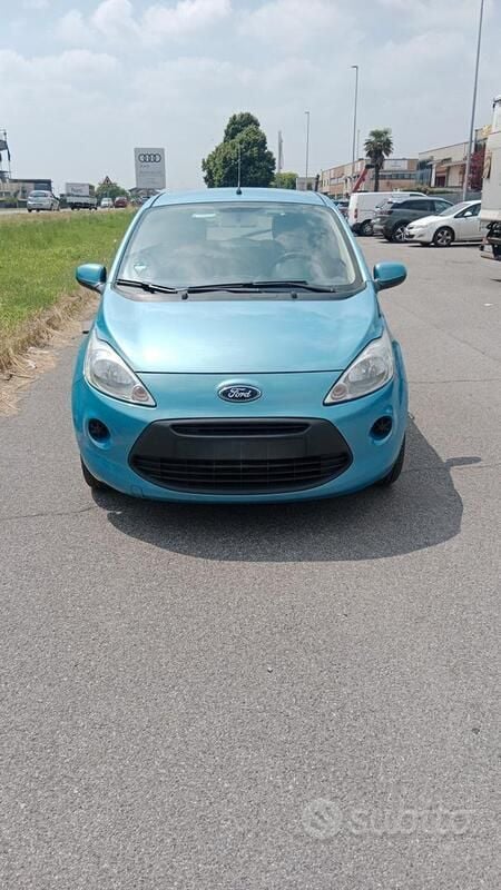 Usata Ford Ka 69 CV (50 kW) 2015 Blu Utilitaria