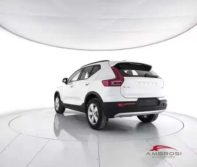 Nuova Volvo XC40 Core 163 CV (119 kW) 2025 Nero SUV