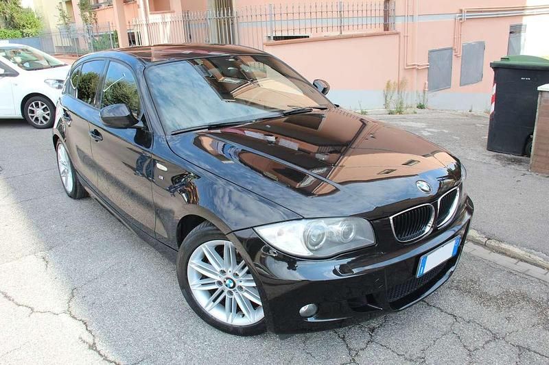Usata BMW 118 Efficient Dynamics 143 CV (105 kW) 2011 Nero Utilitaria