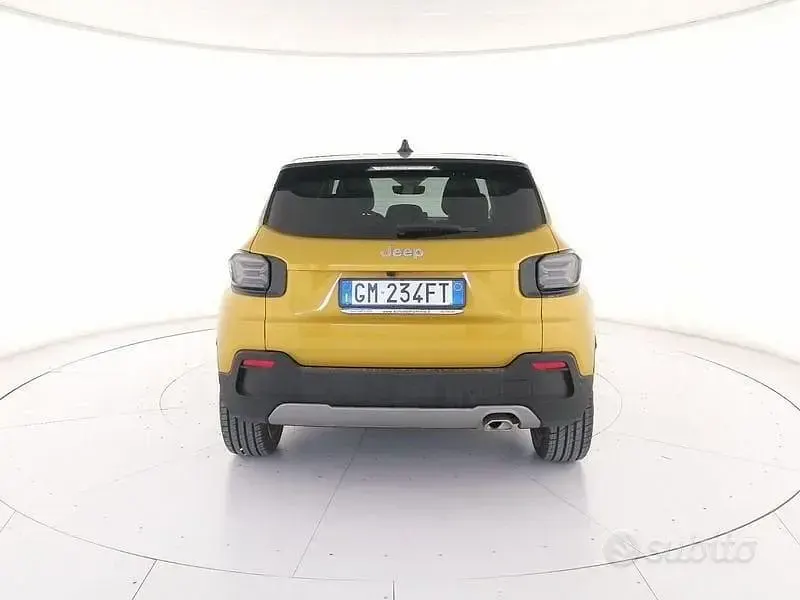 Usata Jeep Avenger Summit 101 CV (74 kW) 2023 Giallo SUV